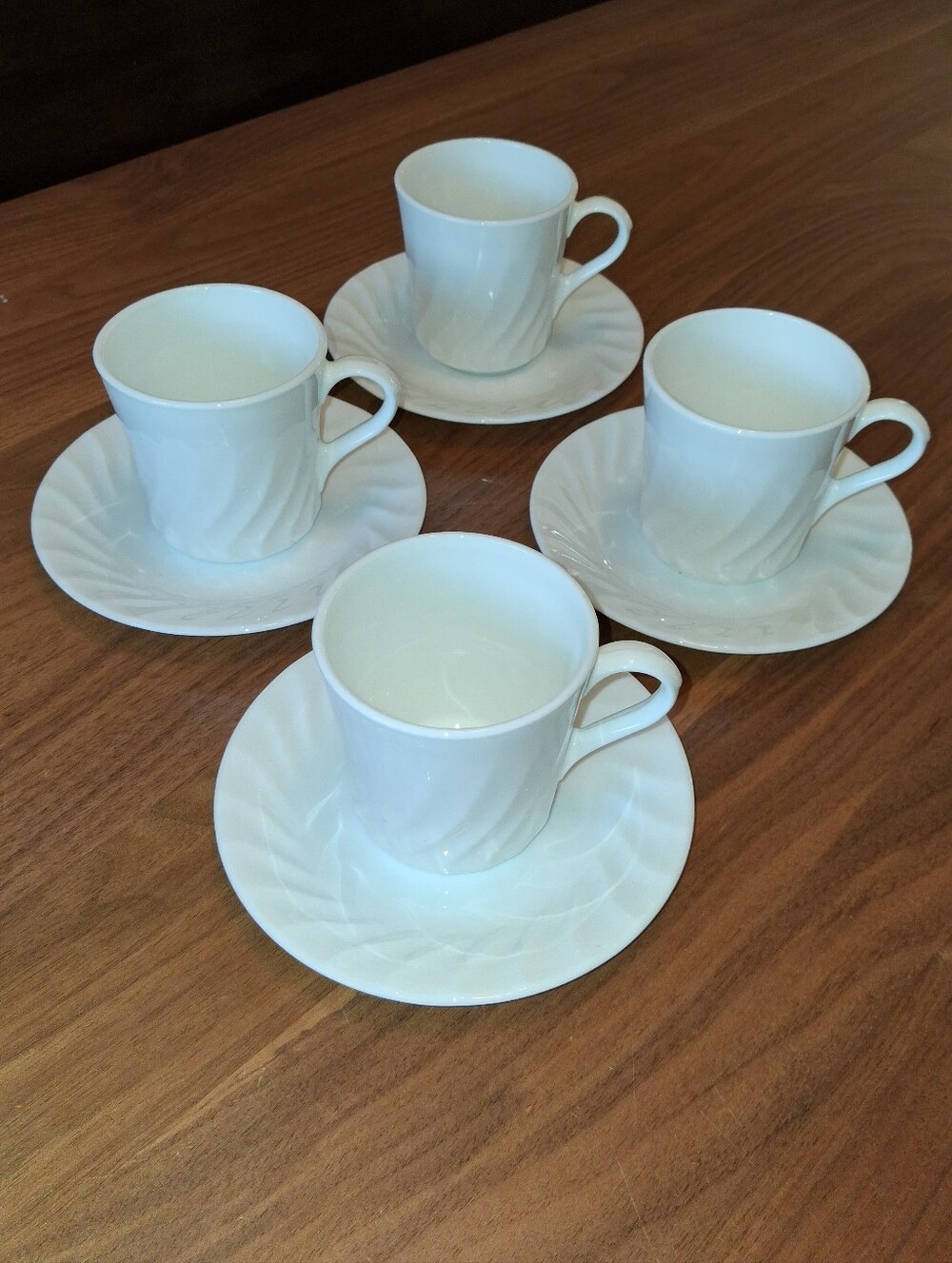 Corelle Corningware Enhancemements Swirl Coffee/Tea Cups/Plates Set Of 4